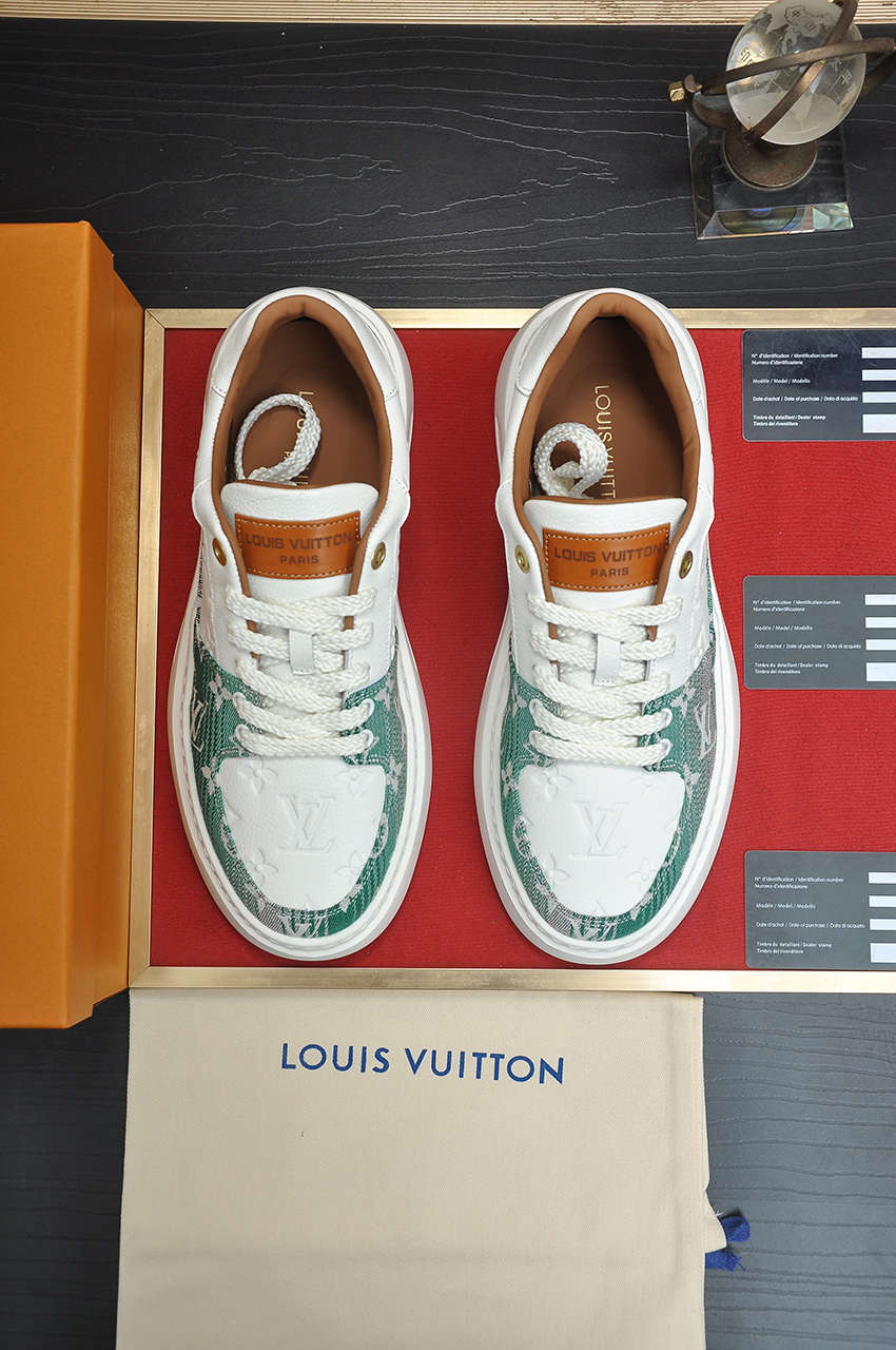 Louis Vuitton Men's White Leather and Green Monogram Low-Top Sneakers 3 i1742927377912 6841 0 1