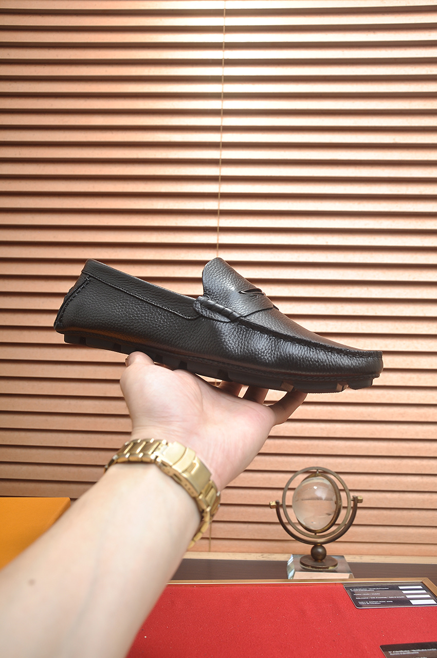 Louis Vuitton Men's Black Leather Loafers - Comfortable & Stylish Shoes 5 i1743097909250 1259 0 3