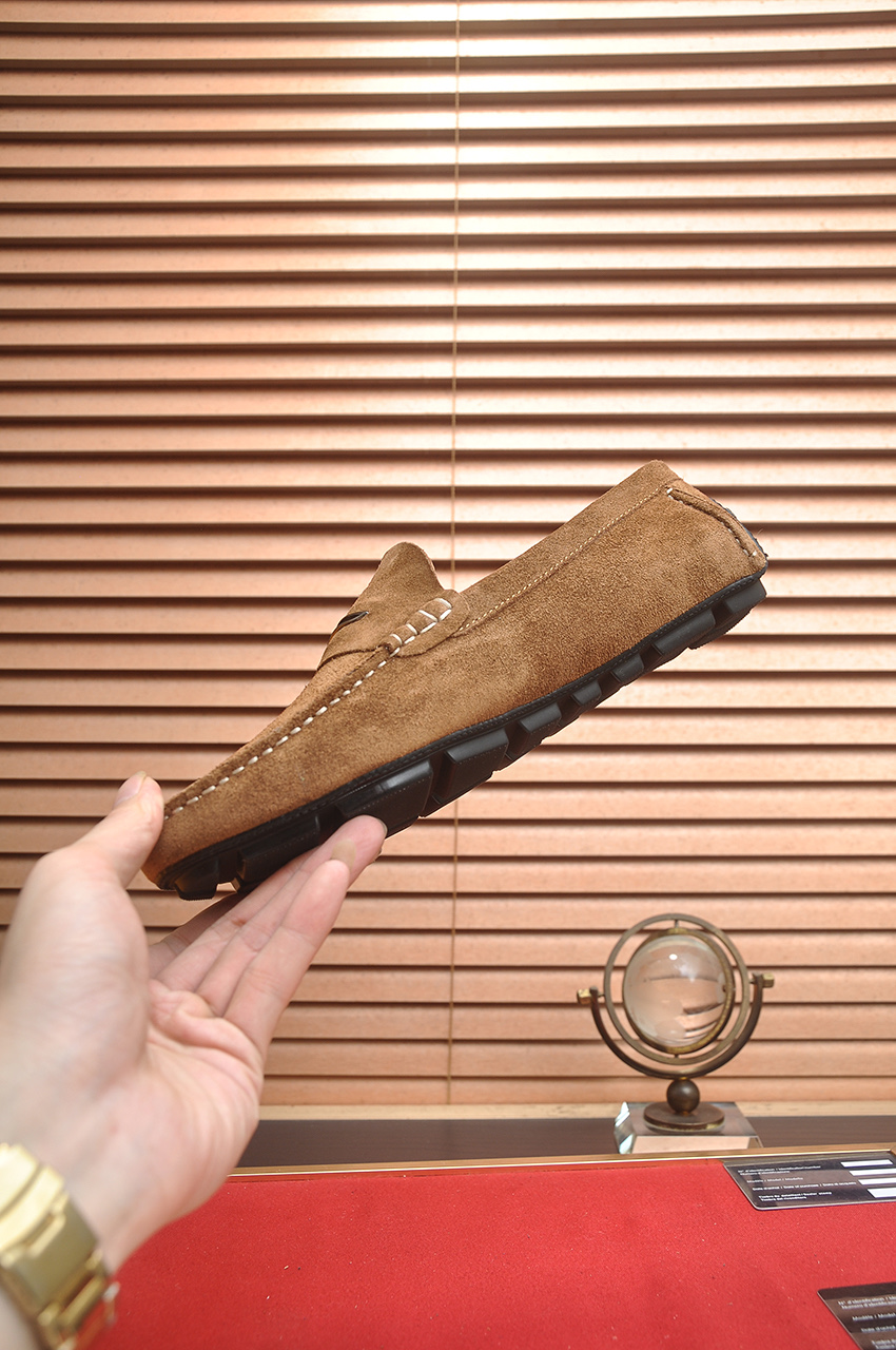 Louis Vuitton Men's Suede Leather Loafers - Comfortable and Stylish 6 i1743098023422 5565 0 4
