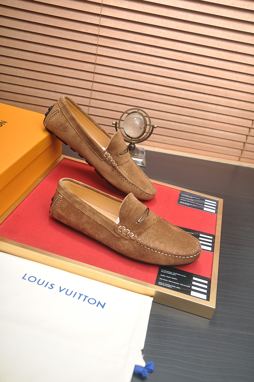 Louis Vuitton Men's Suede Leather Loafers - Comfortable and Stylish 7 i1743098023430 8877 0 5