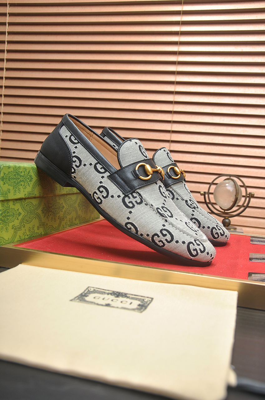 Gucci Men's GG Jacquard Leather Loafers 3 i1743270474238 2891 0 1