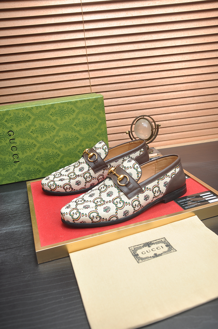 Gucci Men's GG Jacquard Loafers Leather Trim Slip-On Dress Shoes 4 i1743270489259 6423 0 2