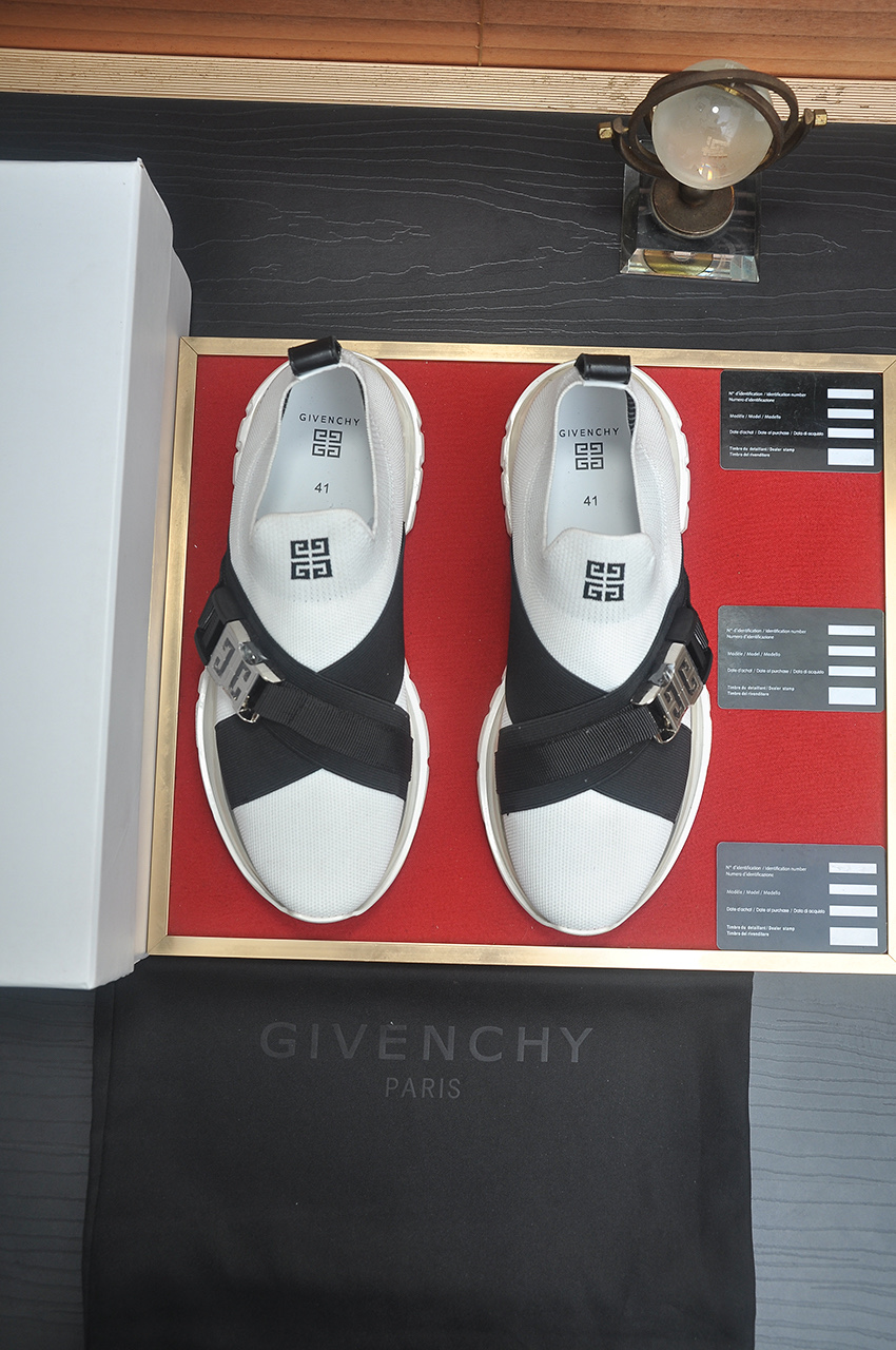 Givenchy Luxury Sneakers, Italian Print Fabrics - Breathable and Comfortable 3 i1744397675964 492 0 1