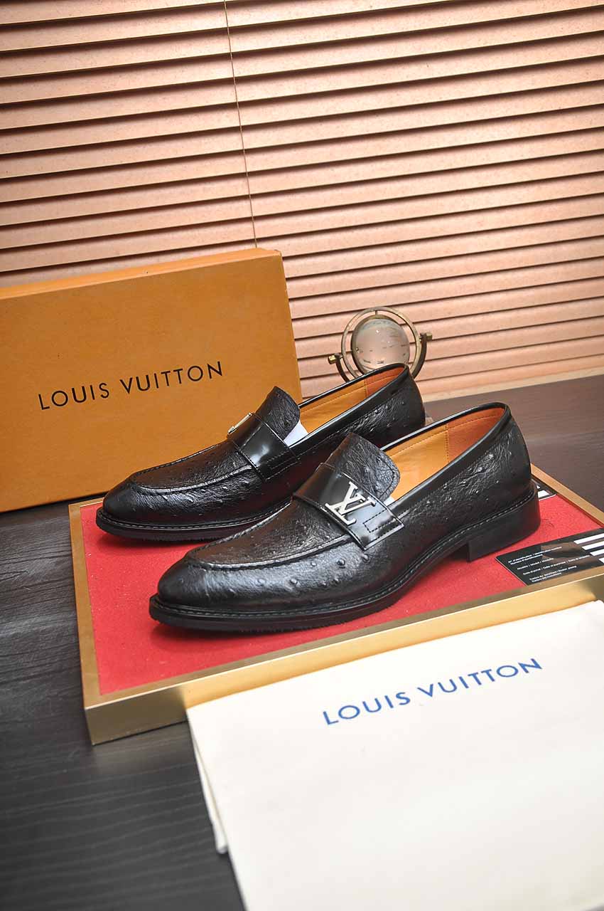 Louis Vuitton Leather Business Loafers, Italian Leather, Rubber Sole, Versatile 4 i1744571471577 6713 0 2