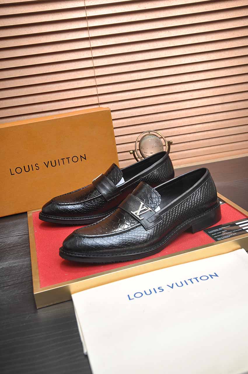 Louis Vuitton Leather Business Loafers, Italian Leather, Rubber Sole 4 i1744571511367 1554 0 2
