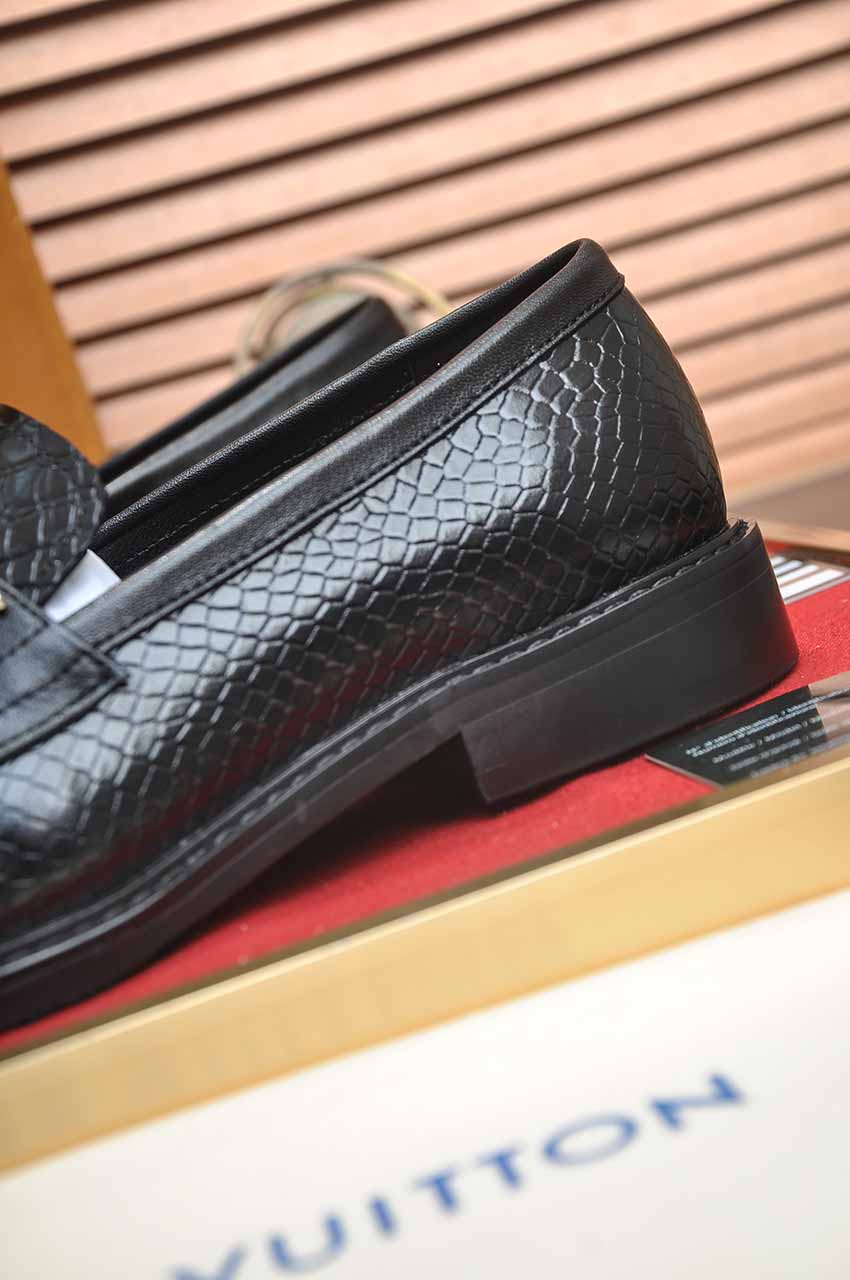 Louis Vuitton Leather Business Loafers, Italian Leather, Rubber Sole 10 i1744571511742 5490 0 8
