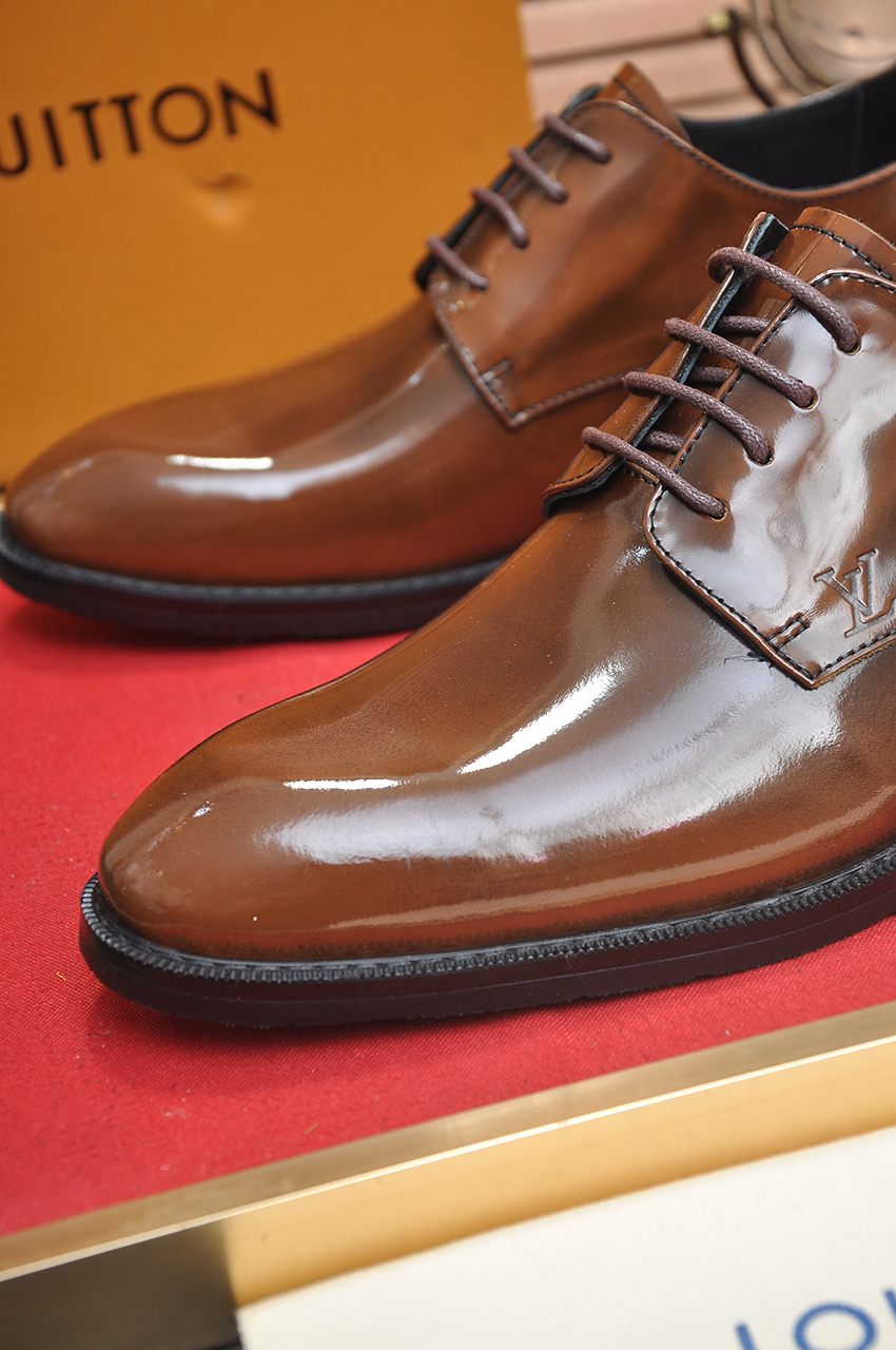 Louis Vuitton Leather Oxford Dress Shoes - Classic Style and Comfort 9 i1744739149245 4525 0 7