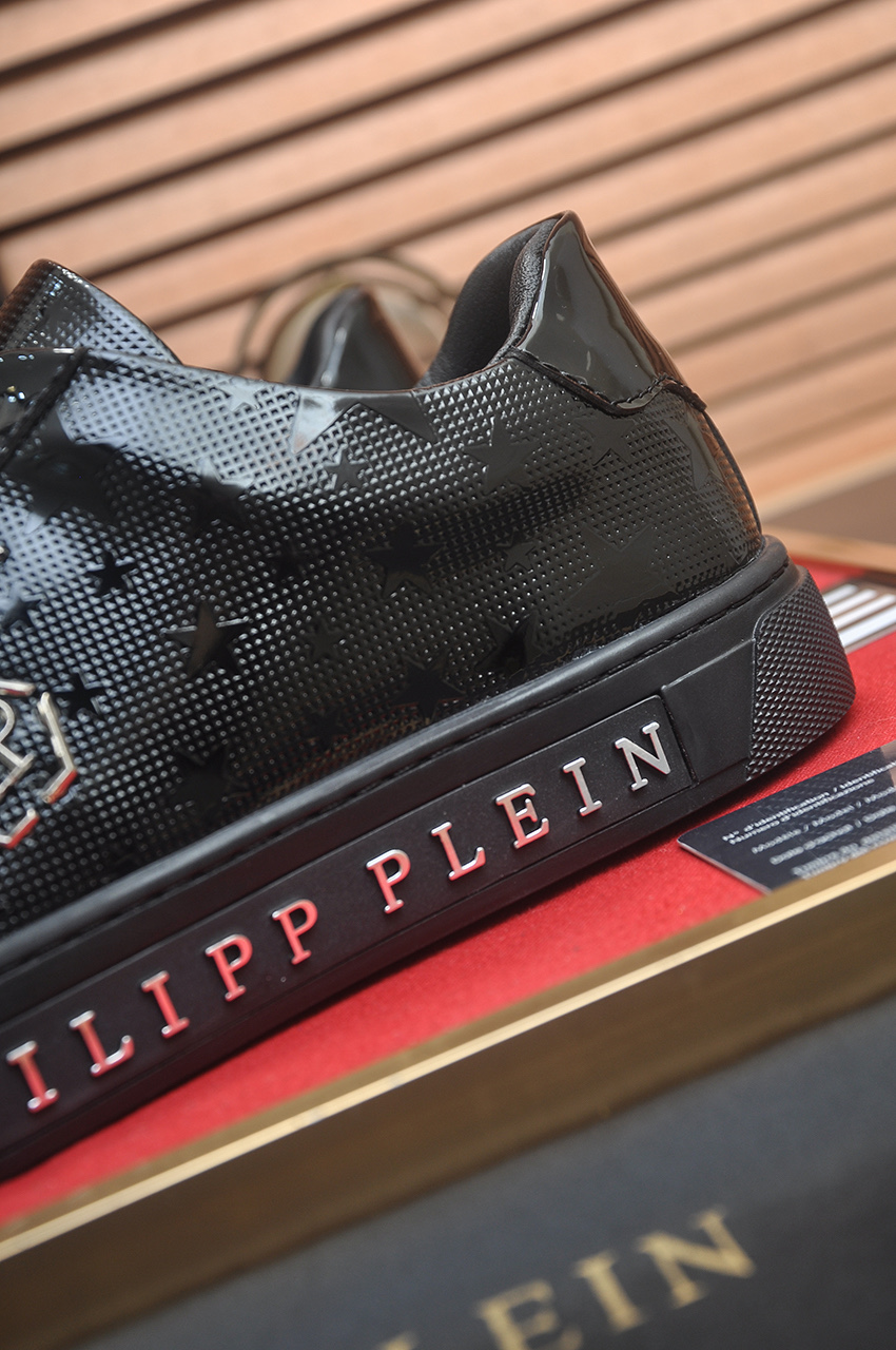 Philipp Plein Black Leather Trainers for Men, Stylish and Comfortable 10 i1744910186676 302 0 8