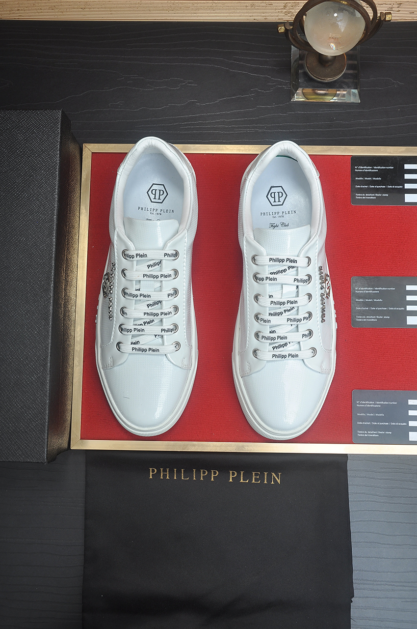 Philipp Plein White Leather Sneakers - Original Design, Fine Craftsmanship 1 Philipp Plein White Leather Sneakers - Original Design, Fine Craftsmanship
