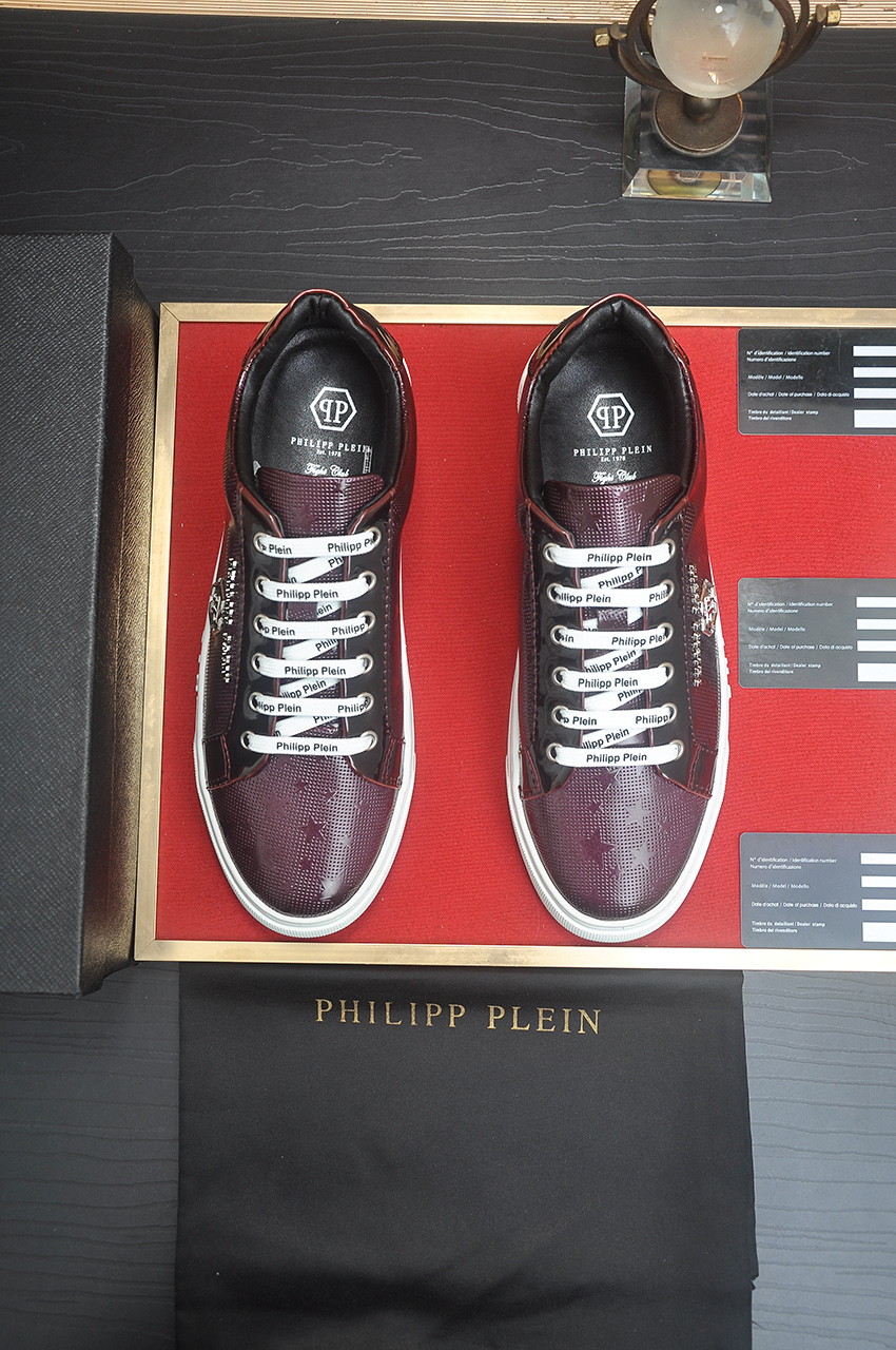 Philipp Plein Leather Low-Top Sneakers - Stylish & Comfortable Design 2 i1744910237225 6053 0 0