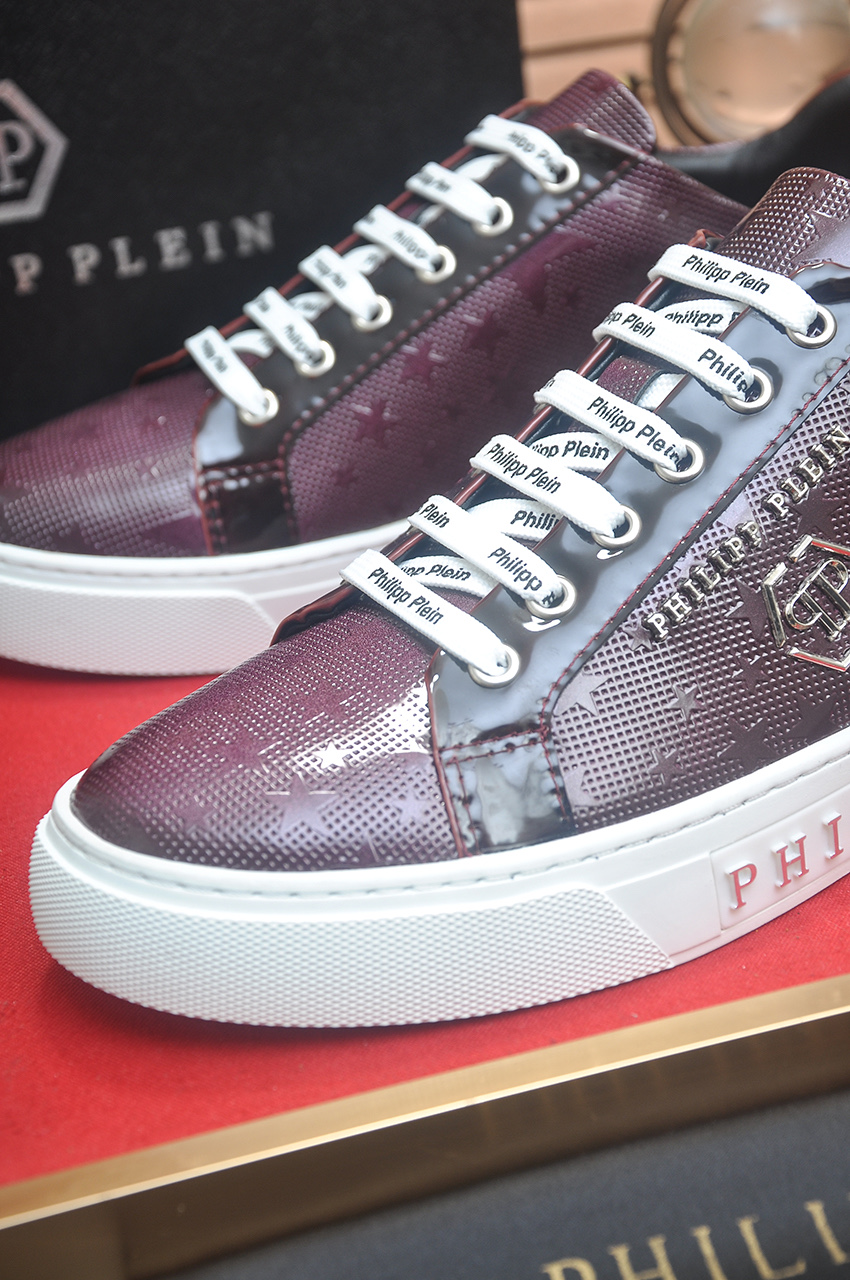 Philipp Plein Leather Low-Top Sneakers - Stylish & Comfortable Design 9 i1744910237228 2347 0 7
