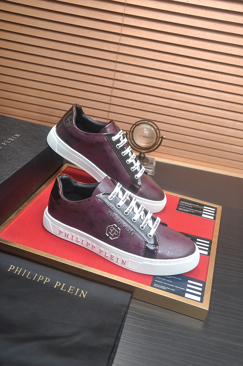 Philipp Plein Leather Low-Top Sneakers - Stylish & Comfortable Design 7 i1744910237259 2591 0 5