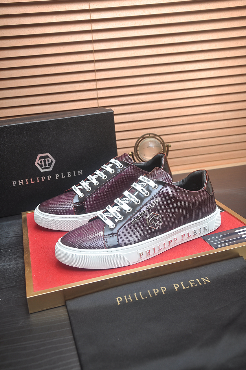 Philipp Plein Leather Low-Top Sneakers - Stylish & Comfortable Design 4 i1744910238348 406 0 2