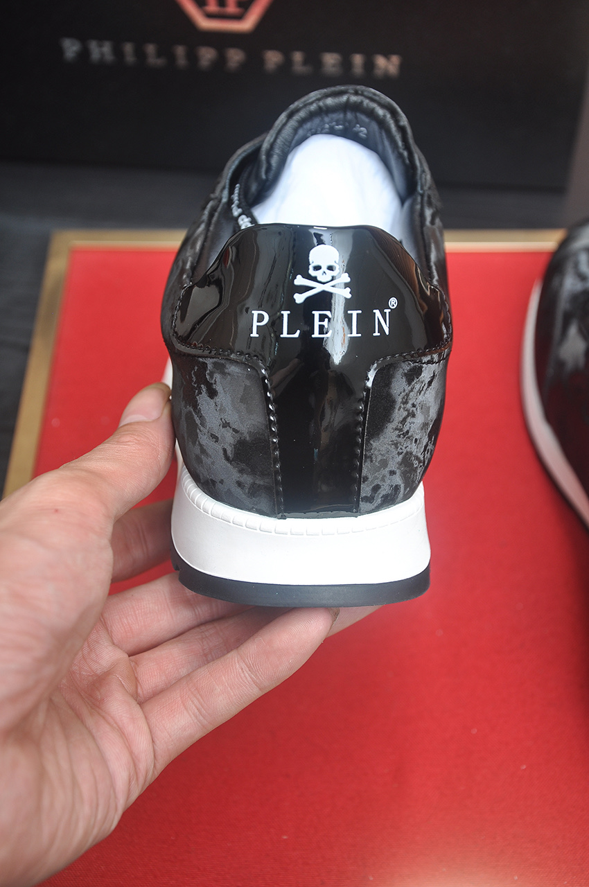 Philipp Plein Men's Black Leather Flight Club Low-Top Sneakers 10 i1744910251381 1654 0 8