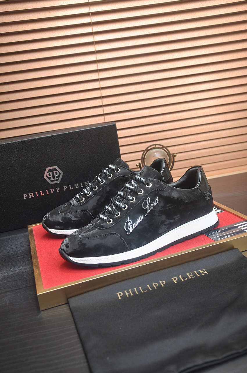 Philipp Plein Men's Black Leather Flight Club Low-Top Sneakers 4 i1744910251407 1888 0 2