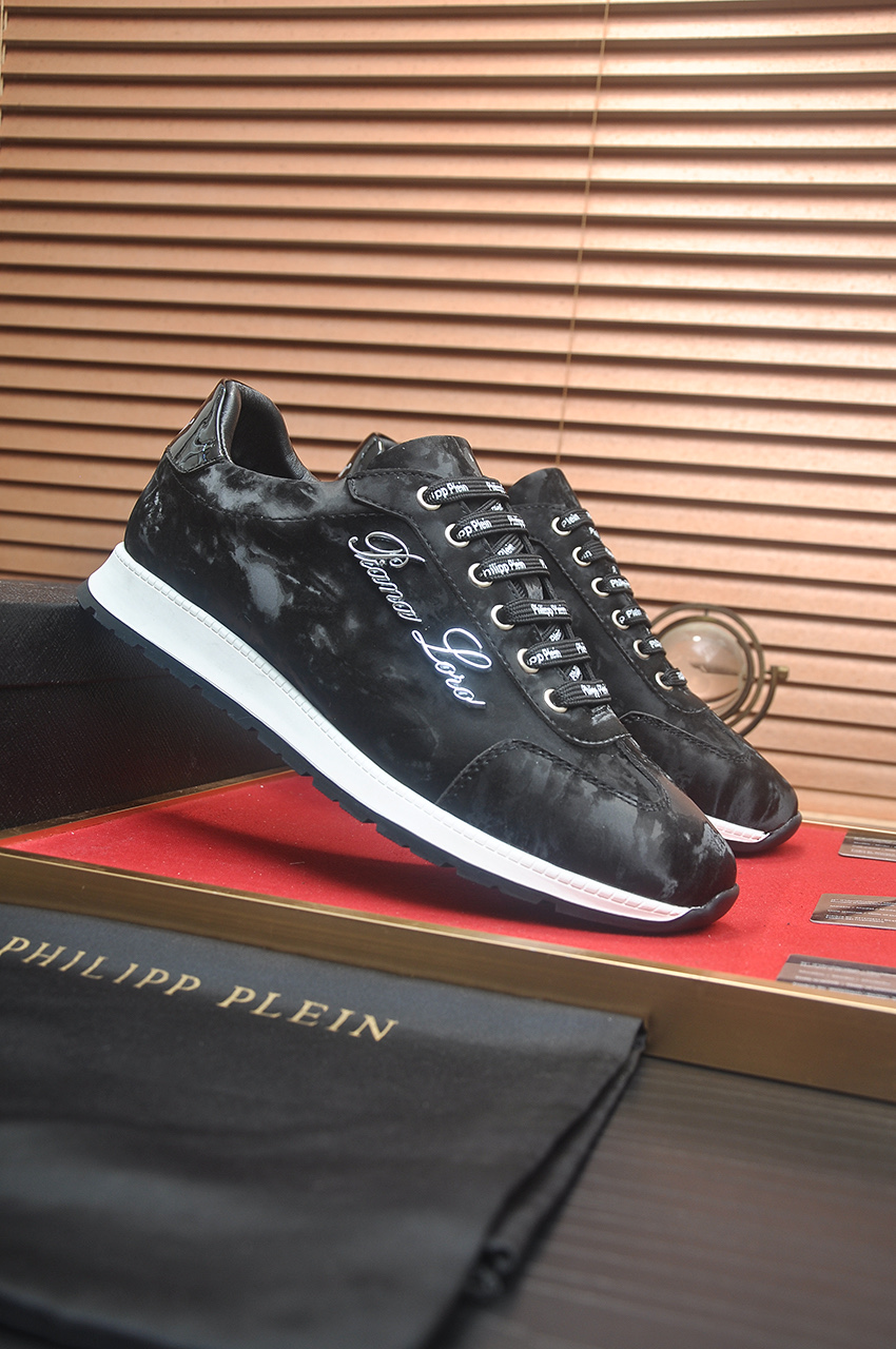 Philipp Plein Men's Black Leather Flight Club Low-Top Sneakers 3 i1744910252430 5284 0 1
