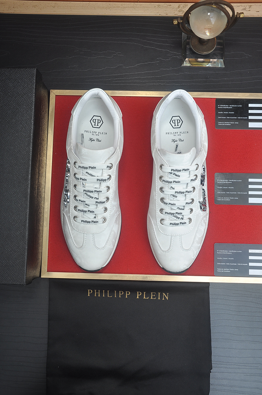 Philipp Plein White Leather Sneakers for Men, Fashionable and Comfortable 2 i1744910264774 1351 0 0