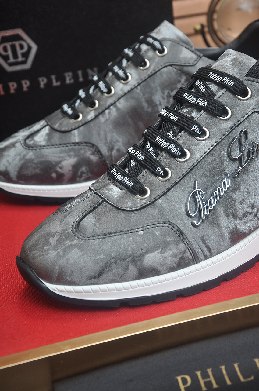 Philipp Plein Men's Calf Leather Runner Sneakers, Gray, Sizes 38-44 9 i1744910307661 5113 0 7