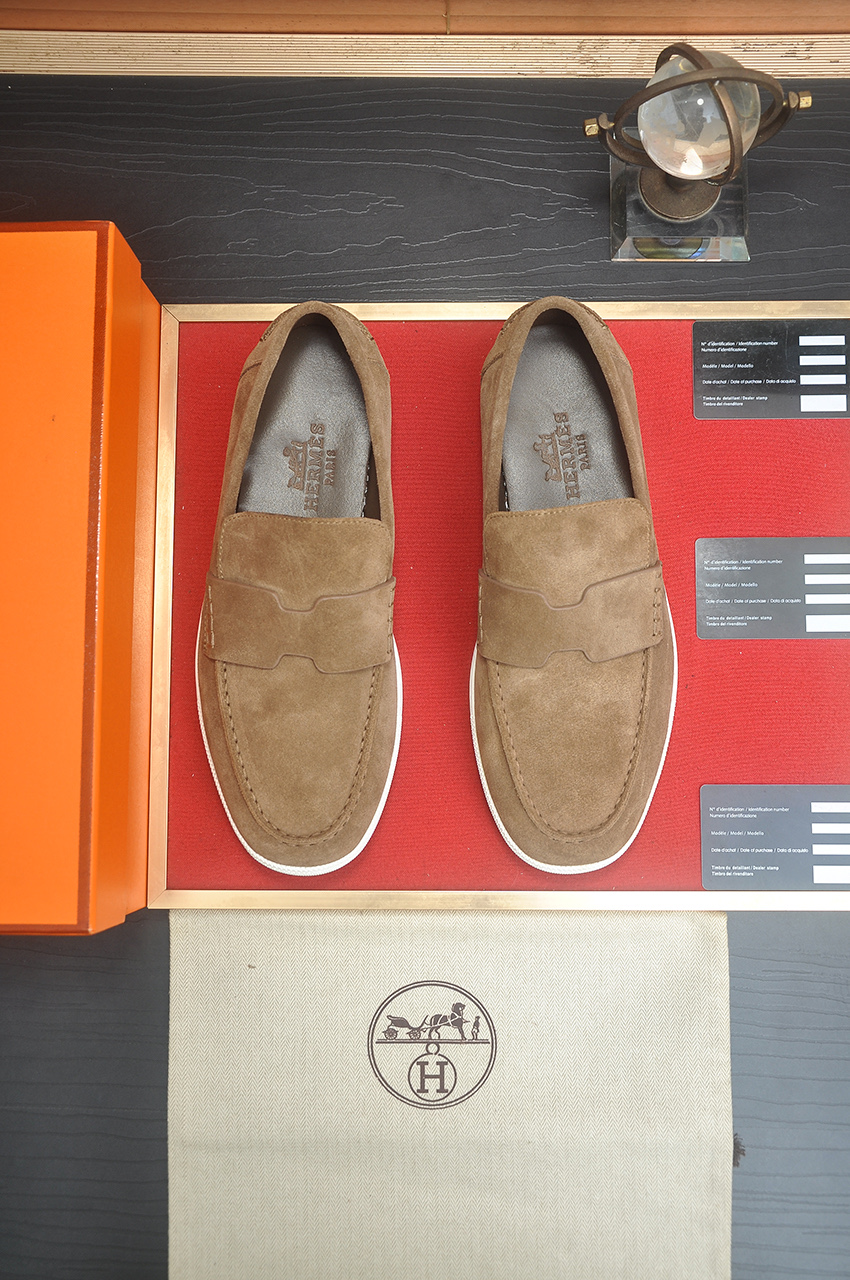 NO:279402,【【Hermes HERMES】】(High-end Niuli) New HERMES-Top version Hermes classic casual leather shoes!  Use imported original cowhide, with the inner layer of comfortable cowhide inner!  Original wear-resistant rubber outsole!  High-quality quality!  Number of codes 39-45 (45 customized), hermes, hermes, cowhide19860909【【爱马仕 HERMES】】（高端牛里) 新款 HERMES——顶级版本 爱马仕经典休闲皮鞋！选用进口原版牛皮,内里头层舒适牛皮内里！原版耐磨橡胶大底！高品质精品！码数39-45（45定做),,hermes,hermes,cowhide,Men's shoes