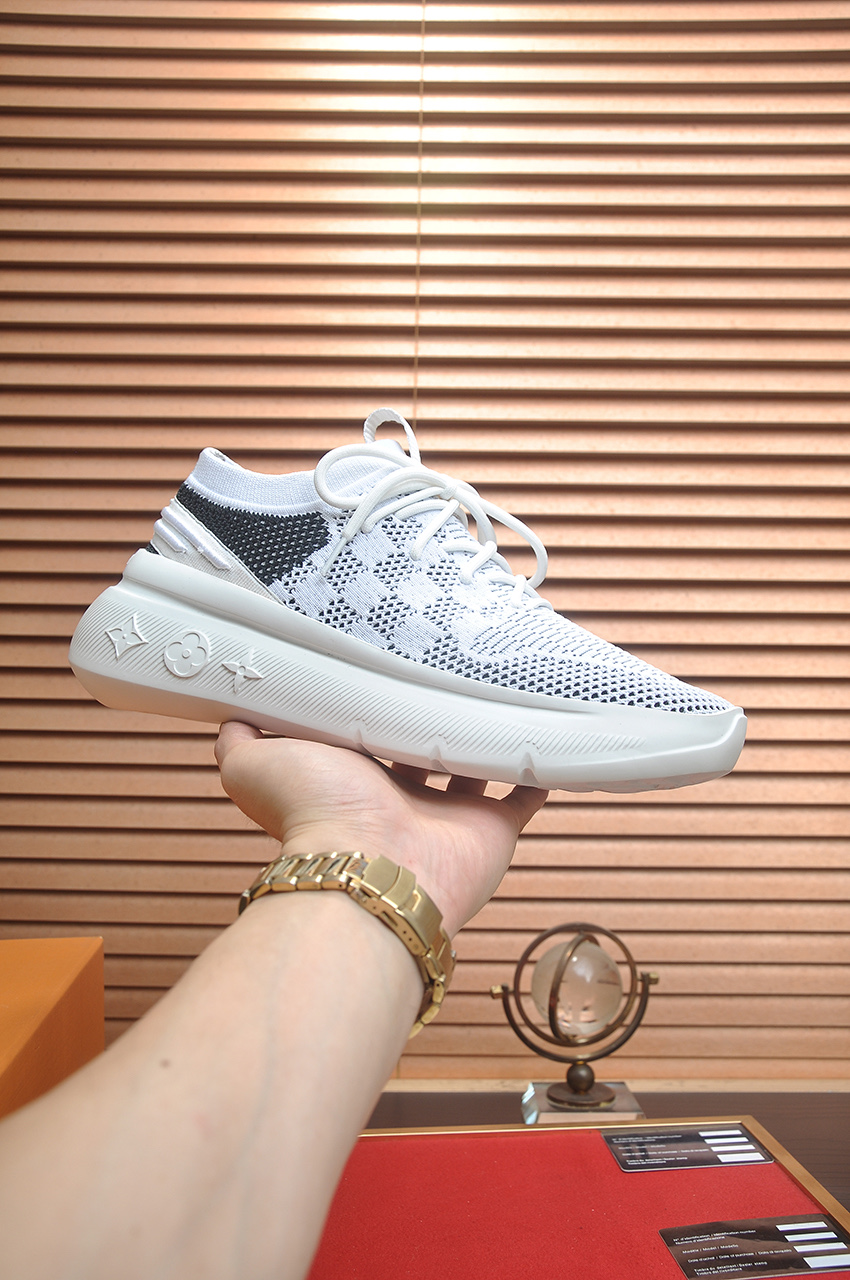 NO:280667,【LOUIS VUITTON】Original single-run volume and price (water dyed cowhide inner lining) new LV Louis Vuitton *--Top version LV classic trendy shoes!  Use imported original cowhide with water-dyed cowhide inner lining. Original wear-resistant rubber outsole!  High-quality quality!  Number of codes 38-45 (45 custom made without return or exchange), louis vuitton,louis vuitton,louis vuitton,cowhide19860909【LOUIS VUITTON】原单跑量价（水染牛皮内里）新款LV路易威登 *——顶级版本 LV经典潮鞋！选用进口原版牛皮 水染牛皮内里.原版耐磨橡胶大底！高品质精品！码数38-45(45定做不退换),,louis vuitton,louis vuitton,louis vuitton,cowhide,Men's shoes