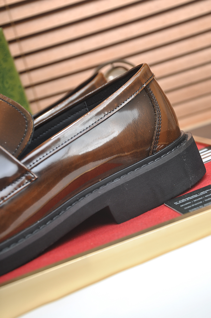 Gucci Men's Leather Loafers with Enamel Double G - Brown 10 i1746465228269 58 0 8