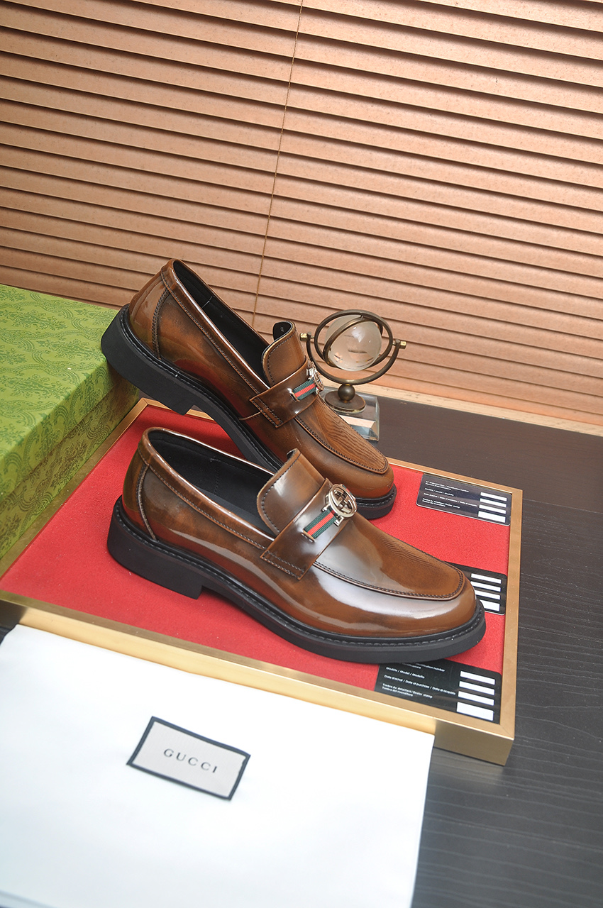 Gucci Men's Leather Loafers with Enamel Double G - Brown 7 i1746465228274 4452 0 5