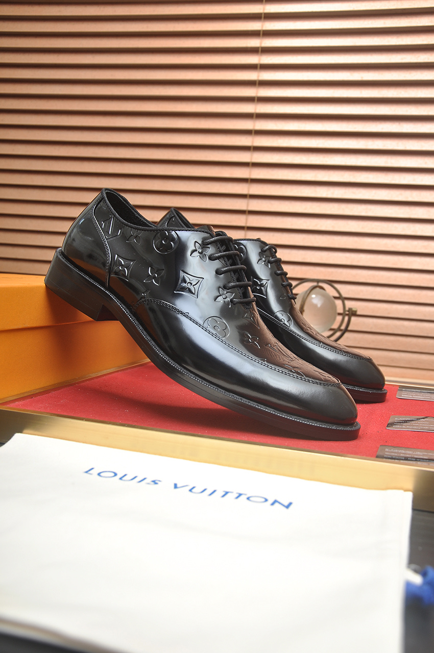 Louis Vuitton Leather Dress Shoes - Italian Leather, Rubber Sole, Timeless Style 3 i1746465494714 6494 0 1