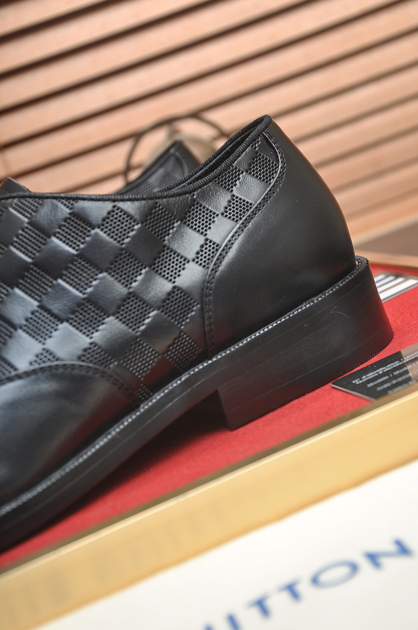 Louis Vuitton Leather Business Dress Shoes - Italian Calfskin, Rubber Sole 10 i1746465534149 7560 0 8