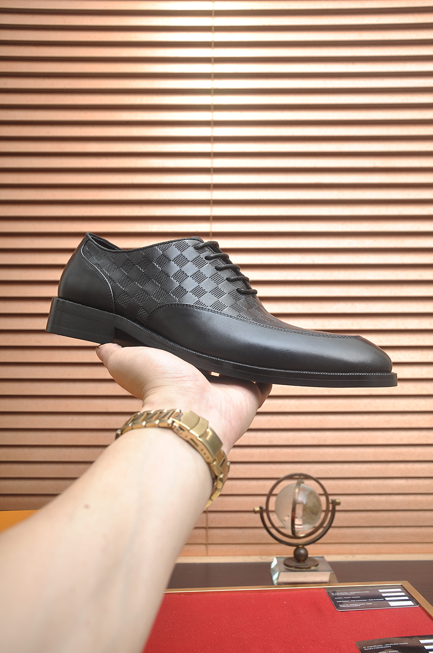 Louis Vuitton Leather Business Dress Shoes - Italian Calfskin, Rubber Sole 5 i1746465534804 725 0 3