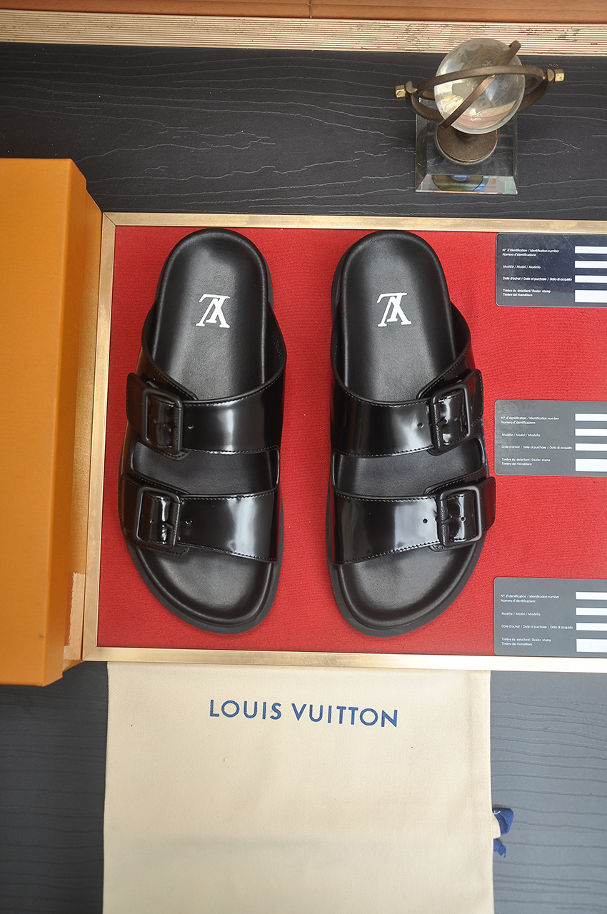 Louis Vuitton Men's Leather Sandals | Fashionable Summer Essential 2 i1746725336049 8016 0 0