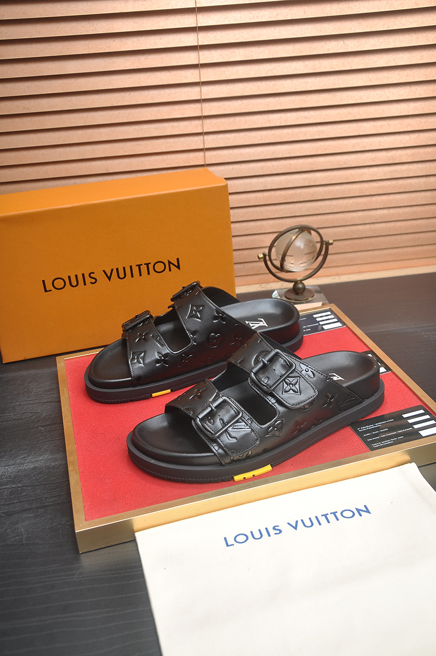 Louis Vuitton Men's Black Leather Monogrammed Buckle Slide Sandals 4 i1746725384011 364 0 2