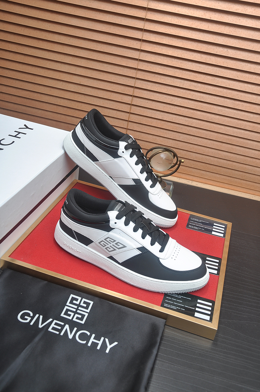 Givenchy Men's Black & White Low-Top Sneakers, Sizes 38-44. Luxurious Imported. 7 i1746983157117 3715 0 5