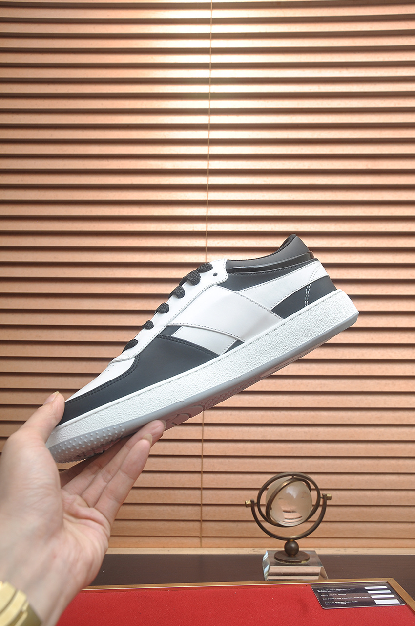 Givenchy Men's Black & White Low-Top Sneakers, Sizes 38-44. Luxurious Imported. 6 i1746983157118 9234 0 4