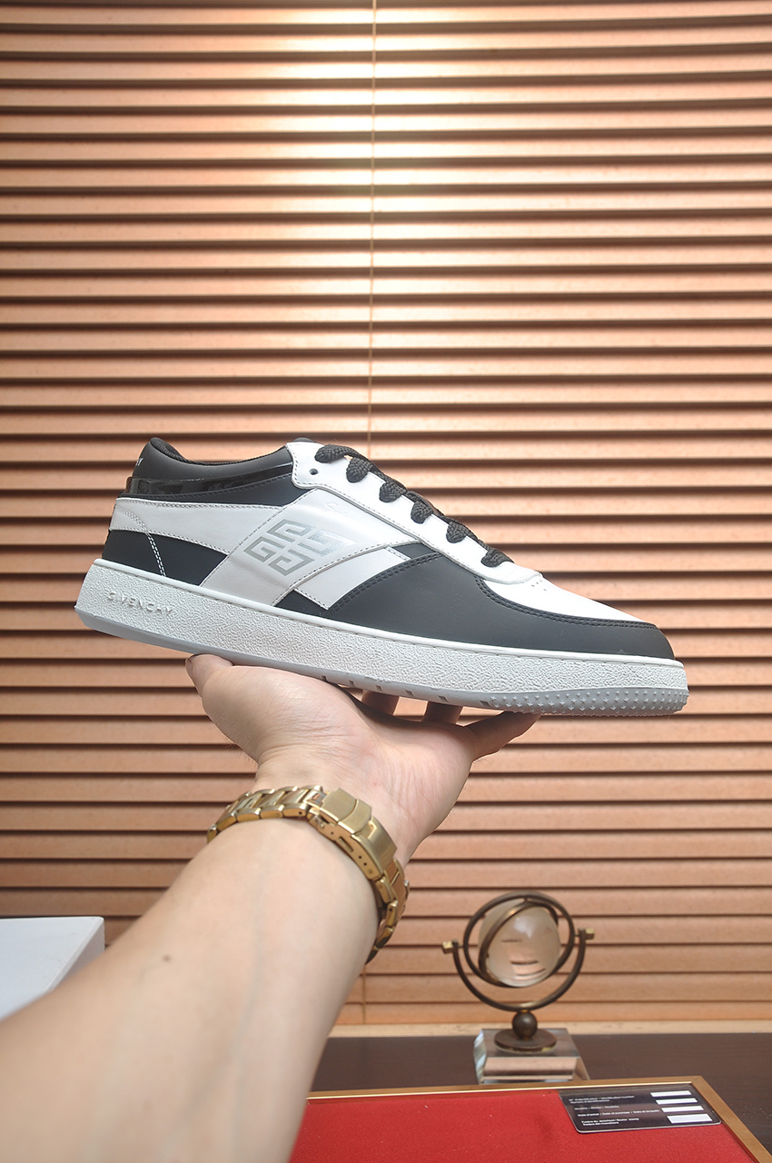 Givenchy Men's Black & White Low-Top Sneakers, Sizes 38-44. Luxurious Imported. 2 i1746983157686 1083 0 0
