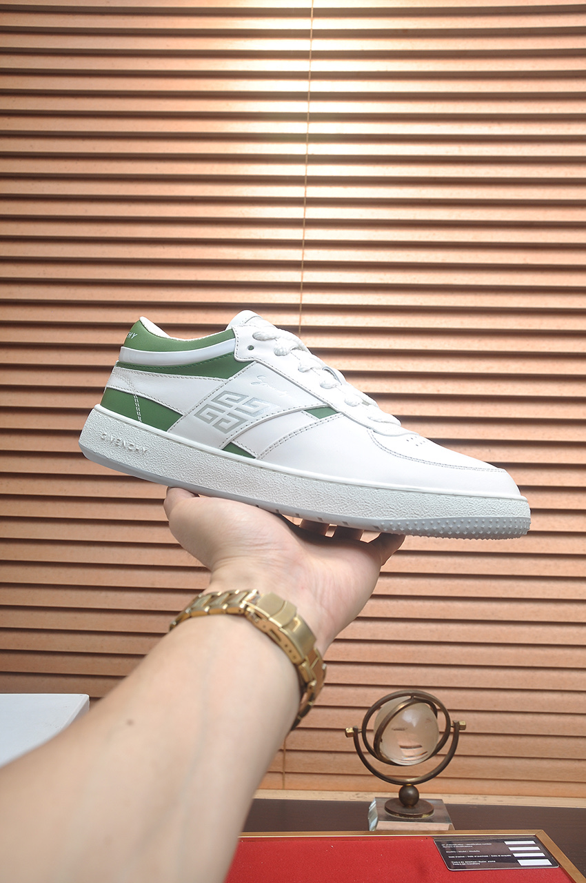 Givenchy Men's City Sport Sneaker in Leather with Green Accents, Sizes 38-44 2 i1746983204434 4559 0 0