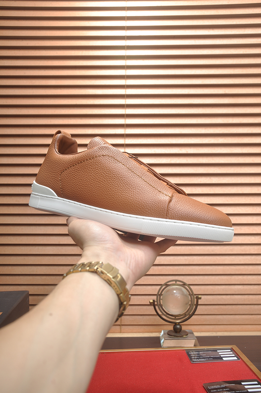 NO:351040,The new series of ZEGNA men's suede Triple StitchMonte luxury casual shoes The latest catwalk official website synchronizes PRODUCT INFORMATIONMONTE (MN·TE) means 