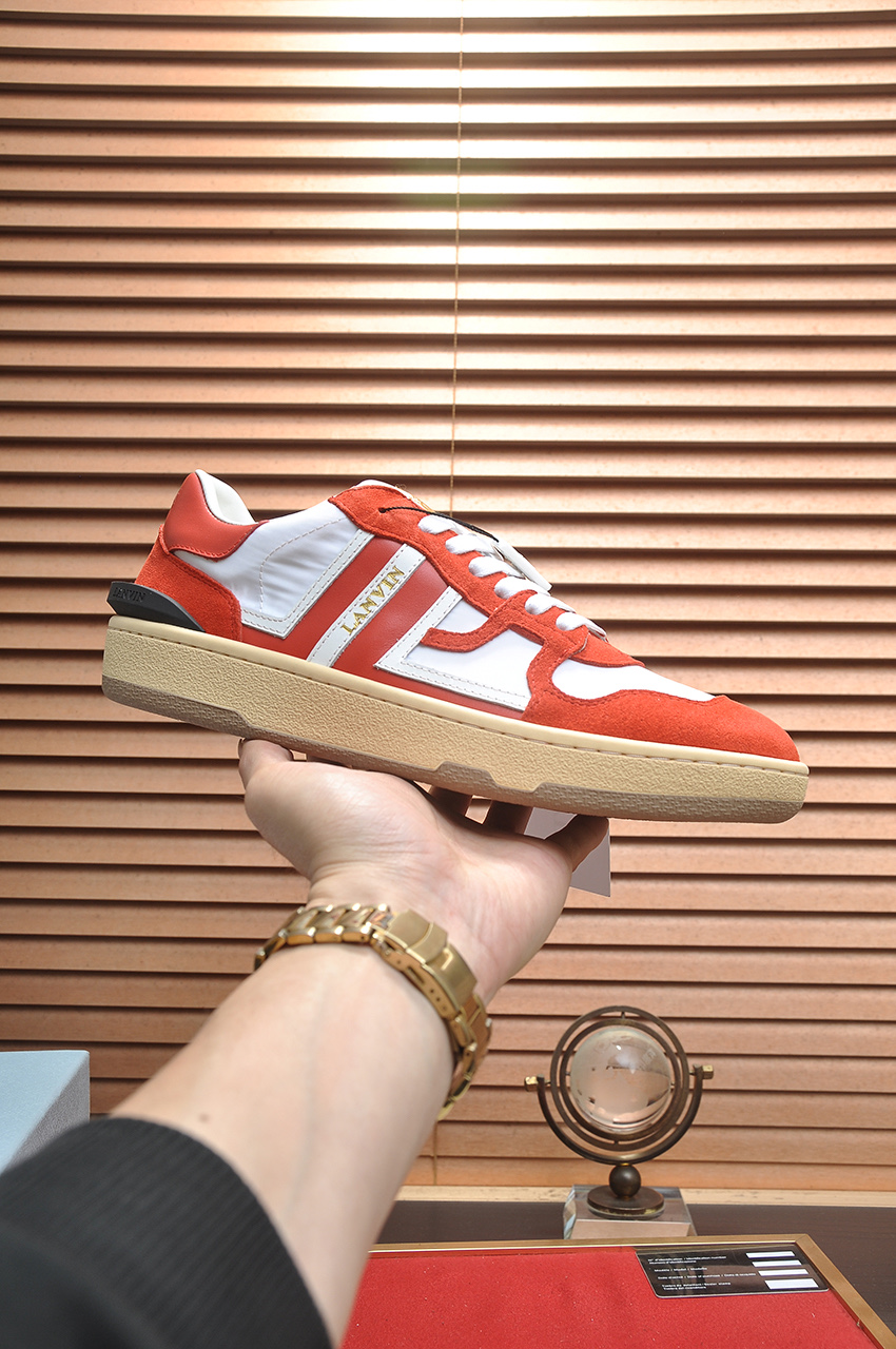 NO:354822,【LANVIN Langfan】The latest lace-up fashion casual couple shoes, high-quality CLAY couple series, the latest trendy products of the season, many bloggers plant grass, purchase original mold customization, upper and broadsol mark thread sewing without edge sealing, multiple materials splicing combination design, very versatile and fashionable casual wear, comfortable to put on the feet, personal recommendation, upper cowhide + cow back velvet + breathable net inner foot pad cowhide exclusive original mold opening clear logo rubber outsole couple standard code 36-40, male 38-44.,,cowhide19860909【LANVIN浪凡】最新系带时尚休闲情侣板鞋 高品质CLAY情侣系列 当季最新潮品 众多博主纷纷种草 入购原版开模定制 鞋面和大底马克线串线缝制不封边工艺 多种材质拼接组合设计 非常百搭时尚休闲穿搭 上脚舒适 自留推荐 鞋面牛皮+牛反绒+透气网内里垫脚牛皮独家原版开模清晰logo橡胶大底情侣标准码女36-40,男38-44.,,cowhide,Men's shoes