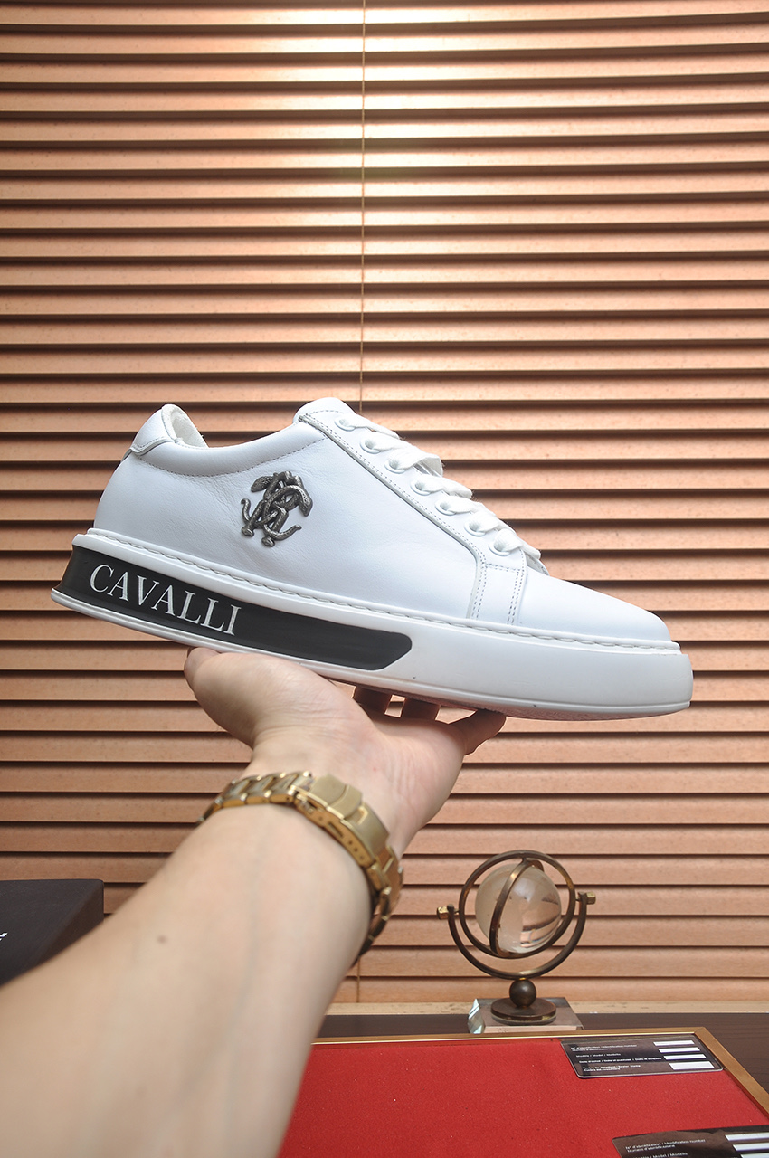 NO:347184,[Ka Ah Mud] The counter is simultaneously sold with uppers. Italian imported brand logo printed cloth shows luxury. The breathable pigskin inner lining and double-layer combination make the foot feel comfortable. The sole is originally specially supplied with air cushion sole, lightweight, comfortable, and free entry and exit of the counter. Number of sizes 39-44, counter packaging,19860909【卡啊泥】专柜同步发售鞋面意大利进口品牌logo印花布匹尽显奢华,透气猪皮内里加上双层组合,脚感舒适,鞋底原厂特供气垫大底,轻便,舒适,随意进出专柜 码数 39-44,专柜包装,,Men's shoes