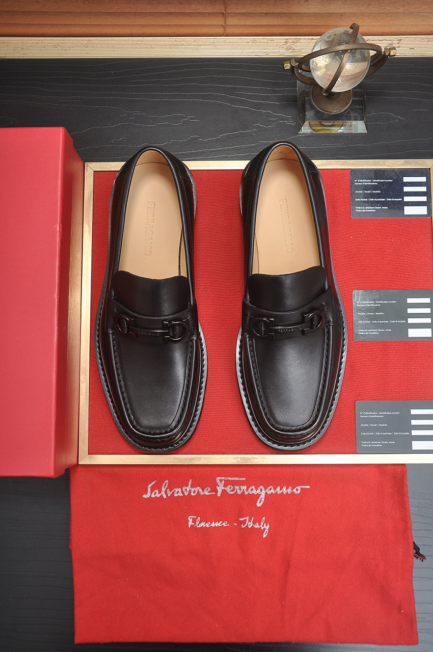 NO:347196,[Ferragamo/Ferraga] The latest model of the counter is imported with cowhide + imported water dyed cowhide inner lining + original luxury metal buckle + original combination of large bottom without pressure 38--45 (45 custom made without return or exchange), ferragamo, cowhide19860909【Ferragamo/菲拉格幕】专柜最新款原版进口开边上乘牛皮+进口水染牛皮内里+原版奢华金属扣+原版组合大底对比无压力 38--45(45定做不退换),,ferragamo,cowhide,Men's shoes