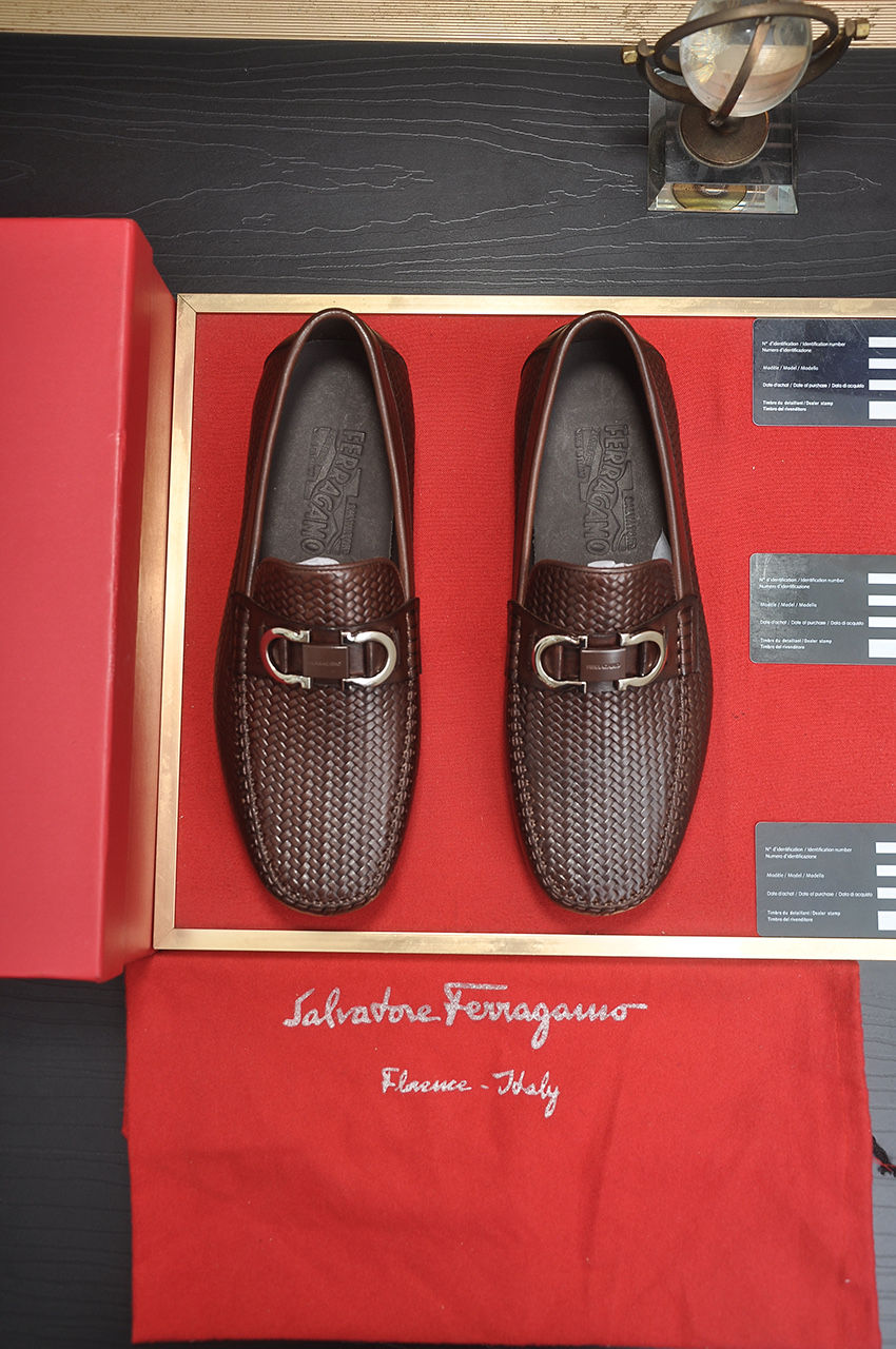 NO:347226,[Ferragamo/Ferraga] The latest model of the counter is imported with cowhide + imported water dyed cowhide inner lining + original luxury metal buckle + original combination of large bottom without pressure 38--45 (45 custom made without return or exchange), ferragamo, cowhide19860909【Ferragamo/菲拉格幕】专柜最新款原版进口开边上乘牛皮+进口水染牛皮内里+原版奢华金属扣+原版组合大底对比无压力 38--45(45定做不退换),,ferragamo,cowhide,Men's shoes
