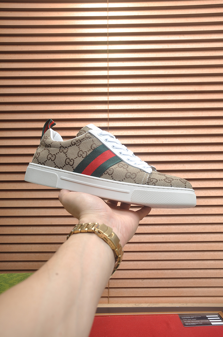 NO:352234,[GUCCI Guqi] Official website 1:1 sports men's shoes are on the market, using original Guqi fabric + gluten lining, plus the original official website 1:1 comfortable sole. Fashionable and versatile, super comfortable and breathable on the feet. 5 colors are available, standard shoe size 38/45 (45 custom made without return or exchange),, gucci19860909【GUCCI 古奇】官网1:1运动男鞋火爆上市,采用原版古奇布料+面筋内里,再加官网原版1:1舒适大底.时尚百搭,着脚超舒适、透气.5色可选,标准鞋码38/45（45定做不退换),,gucci,Men's shoes