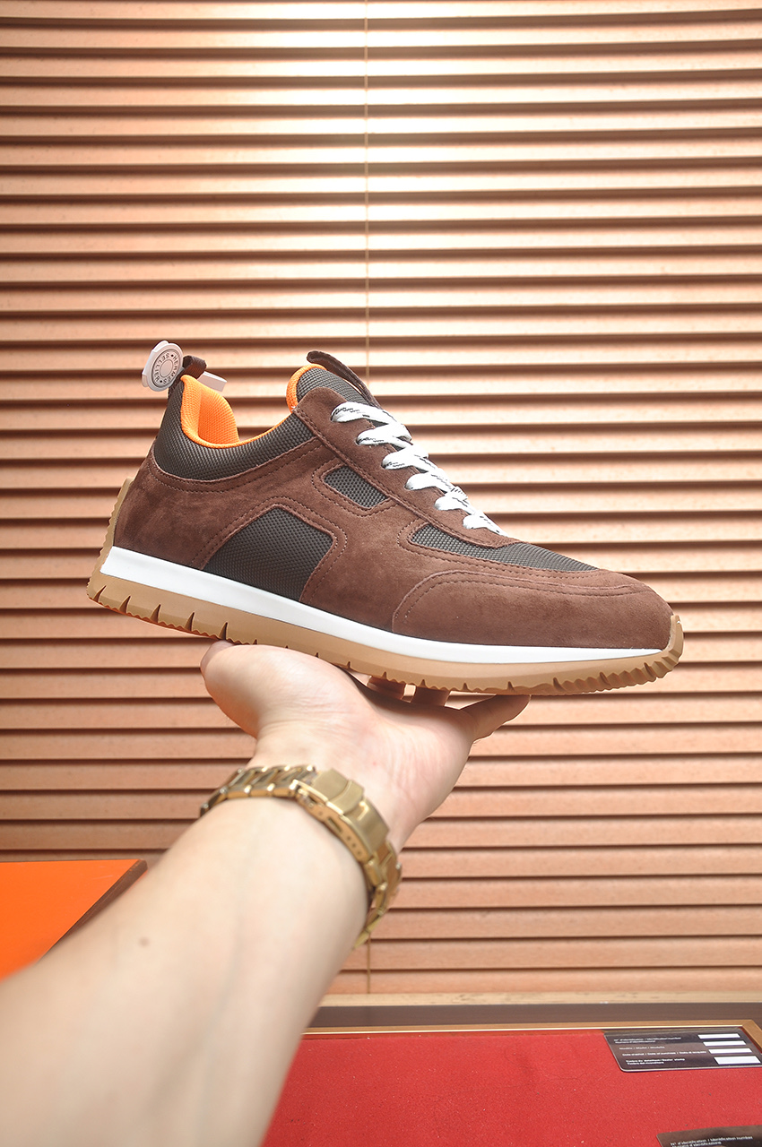 NO:350344,[Hermes] (Cowhide inner lining) original item for hot counter!  The world's top brand... Luxury quality...// Fashion, high-end quality... Give you a low-key and luxurious comfort experience. The upper is made of pure Italian imported original leather. Sweat-absorbing cowhide inner lining... Comfortable and breathable, high-end, atmospheric and high-end... Luxury and noble!!  ..Office Factory Shipping [Hug] Facilities..Original Board.Code Number.38-44 (45 Customized),,hermes,cowhide19860909【爱马仕】（牛皮内里）爆款专柜原单货！世界顶级品牌..奢华品质....//时尚 上脚高档次 ..给你低调奢华的舒适体验.鞋面采用纯意大利进口原板头层牛皮..吸汗牛皮内里..,舒适透气,高端大气上档次..奢华尊贵! ！..代工厂出货 [拥抱]档口..原板.码数.38-44(45定做),,hermes,cowhide,Men's shoes