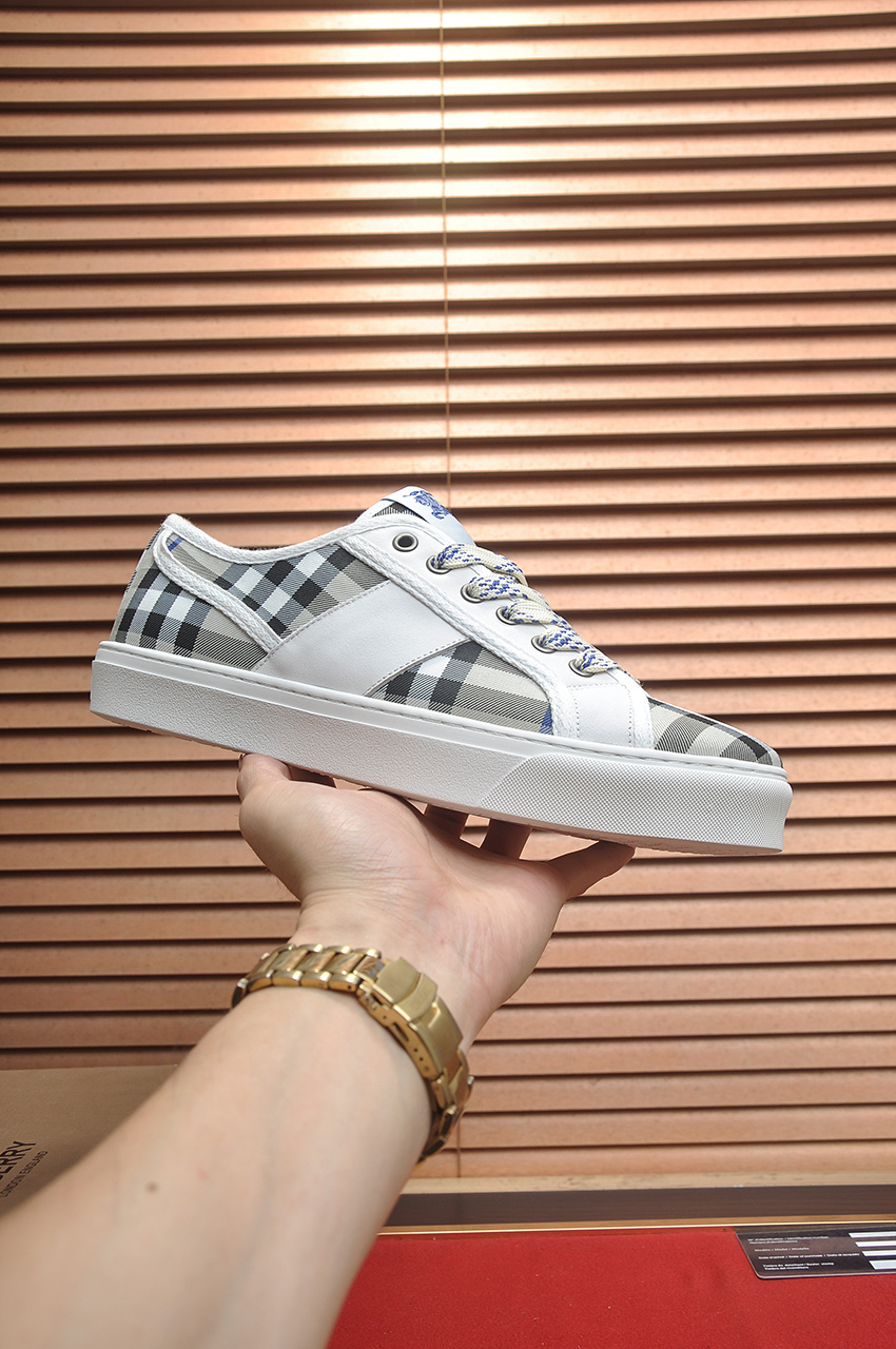 NO:353511,【burberry】Classic low-top sneakers｜Imported cowhide with classic plaid fabric｜Cowhide inner lining｜Original outsole｜Fine workmanship and comfortable wear Size38-44 (45 custom made), burberry, burberry, sneakers, cowhide19860909【burberry巴宝莉】经典低帮运动鞋｜进口牛皮搭配经典格纹布料｜牛皮内里｜原版大底｜做工精细穿着舒适 Size38-44（45定做）,,burberry,burberry,sneakers,cowhide,Men's shoes
