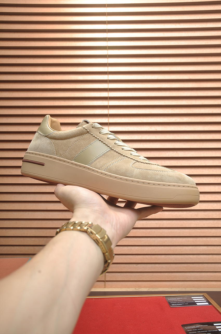 NO:355679,【】lp classic loafers, Italian treasure brand, the only brand that can match Hermes!  Only after wearing it will I know that I cannot let our feet down. The imported cashmere on the upper, the water-dyeed cowhide inner cowhide footbed, the official original glass glue outsole, pendant. Exclusive original packaging (tag brand paper outer box handbag) 38-46 (45 46 customized),, hermes, loro piano, loafers, cowhide19860909【】lp经典乐福鞋,意大利宝藏品牌,唯一能和爱马仕匹配的品牌！穿了才知道不能辜负我们的双脚,鞋面进口小羊绒,水染牛皮内里牛皮垫脚 官方原版玻璃胶大底、吊坠.独家原版包装（吊牌品牌纸外盒手提袋）码数38-46(45 46定制),,hermes,loro piana,loafers,cowhide,Men's shoes