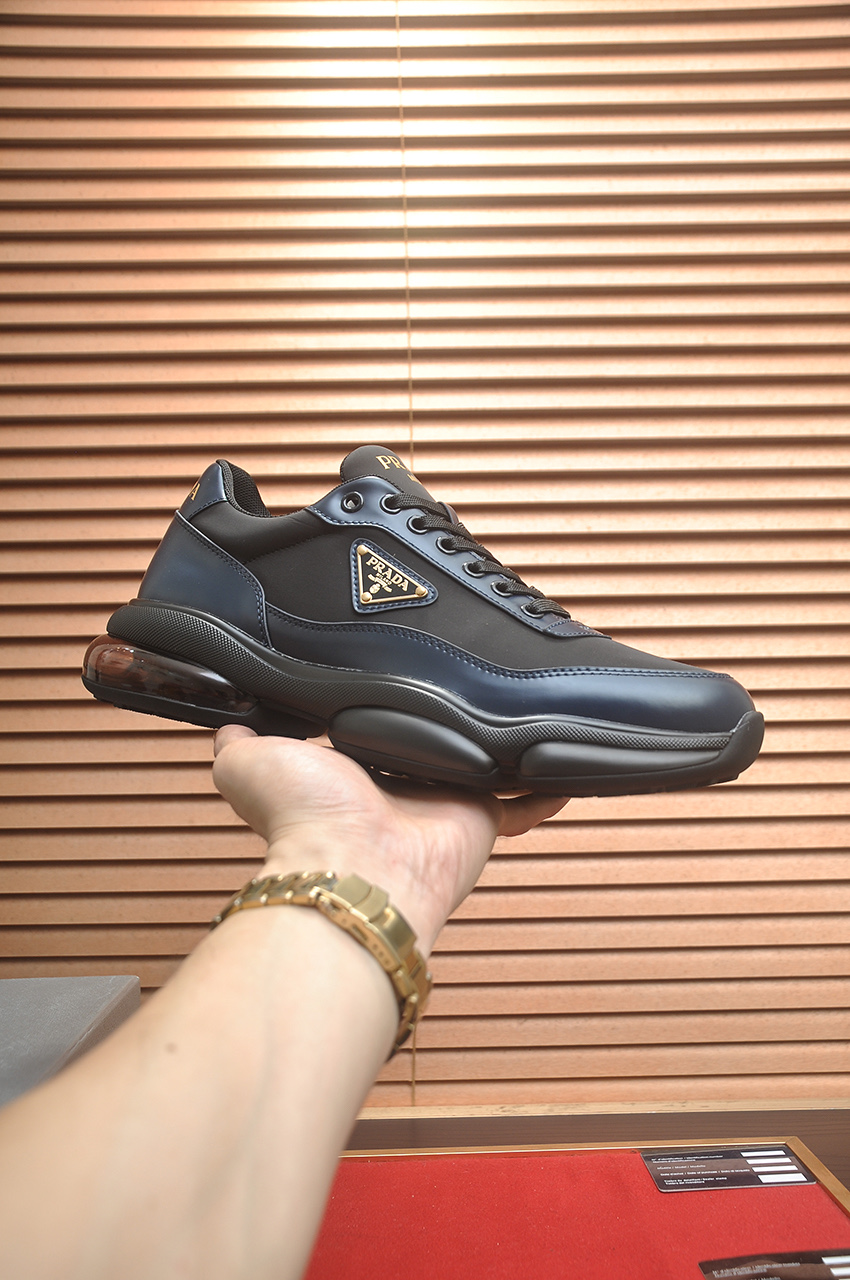 NO:604491,[PRADA] Popular items in men's shoes counter, official website synchronized, top version original cowhide upper + cowhide lining, 11 replica, original original sole [black/blue/brown 3 colors] material cowhide surface cowhide lining original molded outsole size male 38-45 (45 customized, non-returnable, non-exchangeable), prada, prada, cowhide19860909【PRADA普拉达】男鞋专柜爆款,官网同步,顶级版本原版牛皮鞋面+牛皮内里,11复刻 ,原厂原版底【黑/蓝/棕 3色】 材质牛皮面 内里牛皮 鞋底原版开模大底 size 男38-45（45定做不退不换）,,prada,prada,cowhide,Men's shoes