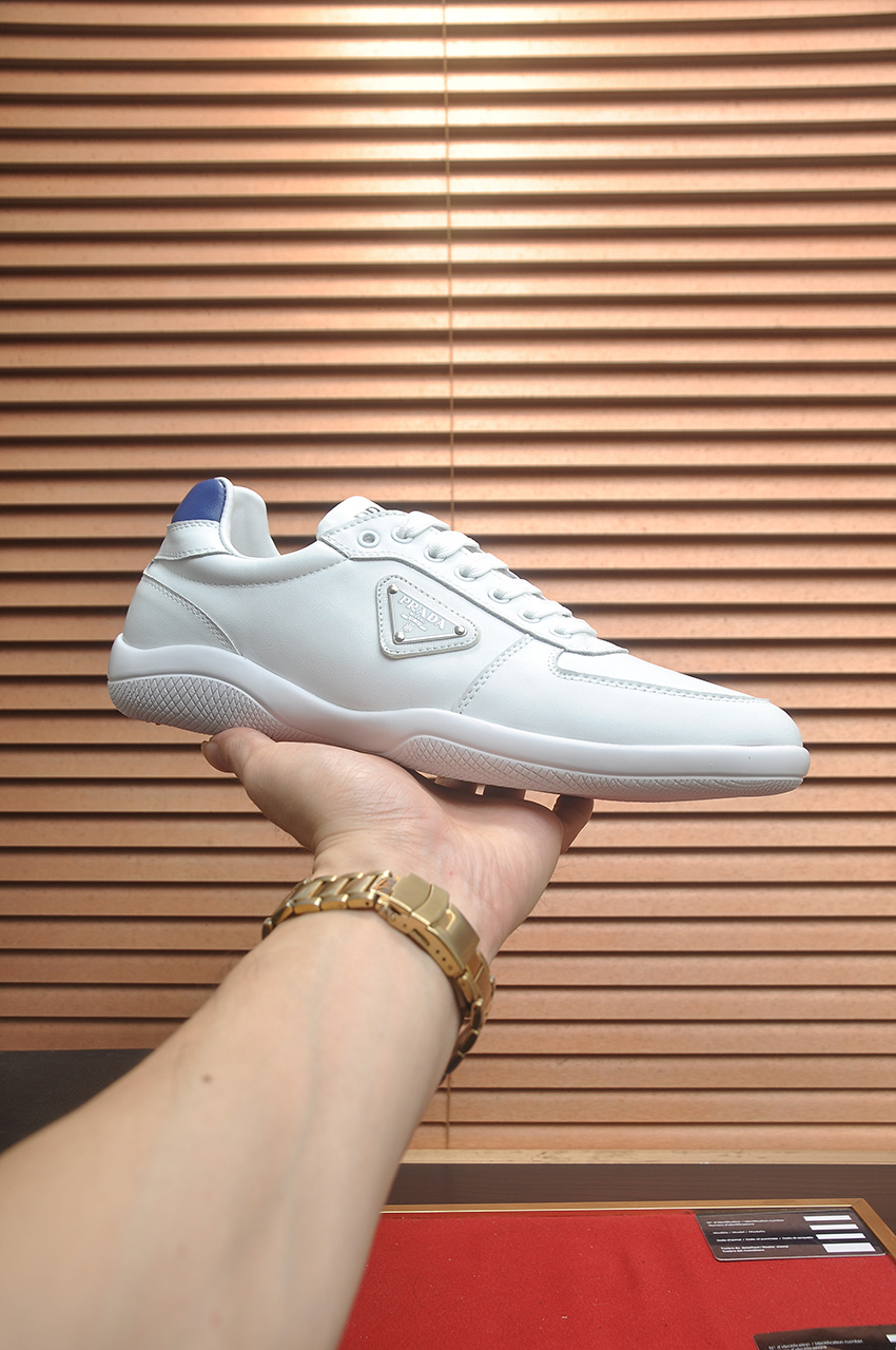 NO:555690,[Prada] Men's high-end shoe brand official website 11's latest masterpiece has uppers made of sheepskin lining imported from Italy, making walking more convenient and comfortable!  Exclusive new style, stunning work [color]!  Create a fashionable personality to set off your uniqueness!  A must-have for trendy men! Classic numbers: 38-45 (45 is custom-made and non-refundable), prada, sheepskin19860909【普拉达】男鞋高端品牌官网11最新力作鞋面采用意大利进口原厂面料羊皮内里制作,让行走更加便捷舒适！独家新款,惊世之作[色]！打造时尚个性衬托你的与众不同！潮男必备!经典数码:38-45(45定做不退换),,prada,sheepskin,Men's shoes