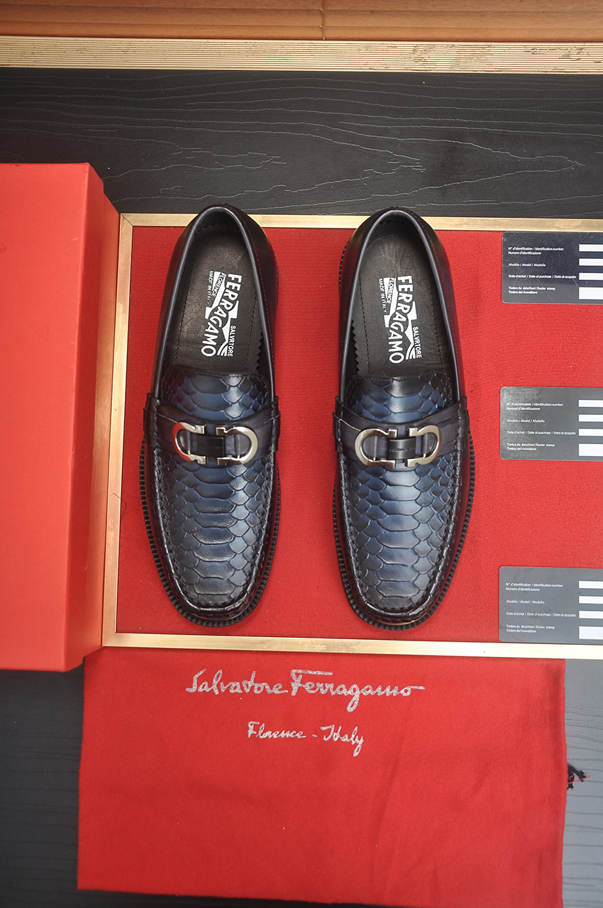 NO:557746,[[HERMES]] (High-end Niuli) New HERMES - top version of Ferragamo classic casual leather shoes!  Made of imported original cowhide, the inner top layer is comfortable cowhide lining!  Original wear-resistant rubber outsole!  High quality products!  Code number 38-45 (45 customized),,hermes,hermes,cowhide19860909【【爱马仕 HERMES】】（高端牛里) 新款 HERMES——顶级版本 菲拉格幕经典休闲皮鞋！选用进口原版牛皮,内里头层舒适牛皮内里！原版耐磨橡胶大底！高品质精品！码数38-45（45定做),,hermes,hermes,cowhide,Men's shoes