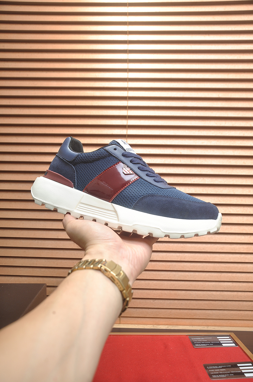 NO:574478,[Armani] Armani's latest casual shoes, hot-selling official website, the same style [satisfied] original hot-selling model. Original factory cowhide material 11 original panels, mesh lining, original foam outsole. Body accessories one-to-one mold opening, counter quality Dear friends, if you are still worried about wearing matching shoes, then this shoe is your best choice!  38-44,,armani,armani,cowhide19860909【Armani】阿玛尼最新新款休闲鞋 火爆热卖官网同款[得意]原单爆款 .原工厂牛皮材料11原板 网布内里,原厂发泡大底.身配件一比一开模 专柜品质 亲们你还为穿着搭配鞋发愁那这款鞋你就是你不二的选择！38-44,,armani,armani,cowhide,Men's shoes