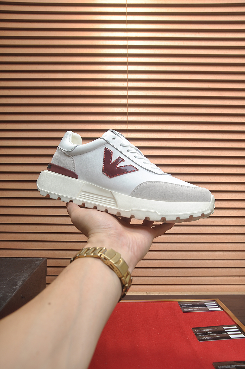 NO:588338,[Armani] (cowhide lining) Armani's latest new casual shoes, the same style on the official website [satisfied], the original hot-selling model. Original factory cowhide material 11 original boards, cowhide lining, original foam outsole. Body accessories one-to-one mold opening, counter quality Dear friends, if you are still worried about wearing matching shoes, then this shoe is your best choice!  38-44,,armani,armani,cowhide19860909【Armani】（牛皮内里）阿玛尼最新新款休闲鞋 火爆热卖官网同款[得意]原单爆款 .原工厂牛皮材料11原板 牛皮内里,原厂发泡大底.身配件一比一开模 专柜品质 亲们你还为穿着搭配鞋发愁那这款鞋你就是你不二的选择！38-44,,armani,armani,cowhide,Men's shoes