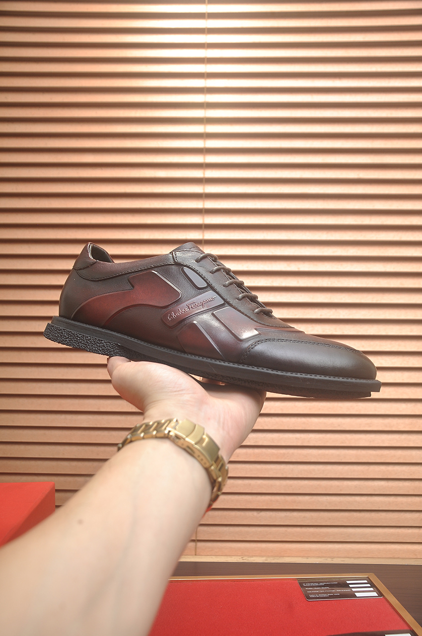 NO:589054,[Ferraga Curtain] (cowhide lining) casual men's shoes purchased from Hong Kong counters and dismantled from the original version. After more than a month of careful research and development, we strive to achieve a perfect one-to-one replica from materials to details. The uppers are imported calfskin, handmade by a large factory in Dongguan, trustworthy and good quality. Standard code 39-45 (45 is custom-made and cannot be returned or exchanged), cowhide19860909【菲拉格幕】（牛皮内里）休闲男鞋香港专柜采购原版拆解,历经1个多月用心研制,务求从用料到细节做到一比一完美复刻,鞋面进口小牛皮,,东莞大厂纯手工打造,值得信赖好品质看得到.标准码39-45（45定做不退换）,,cowhide,Men's shoes